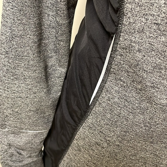 Victoria’s Secret Sport Performance Jacket | Small - Picture 4 of 10